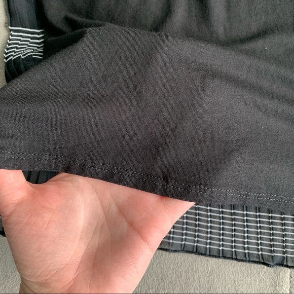 3 For $20 TOPSHOP Striped Off The Shoulder Top - Picture 7 of 7